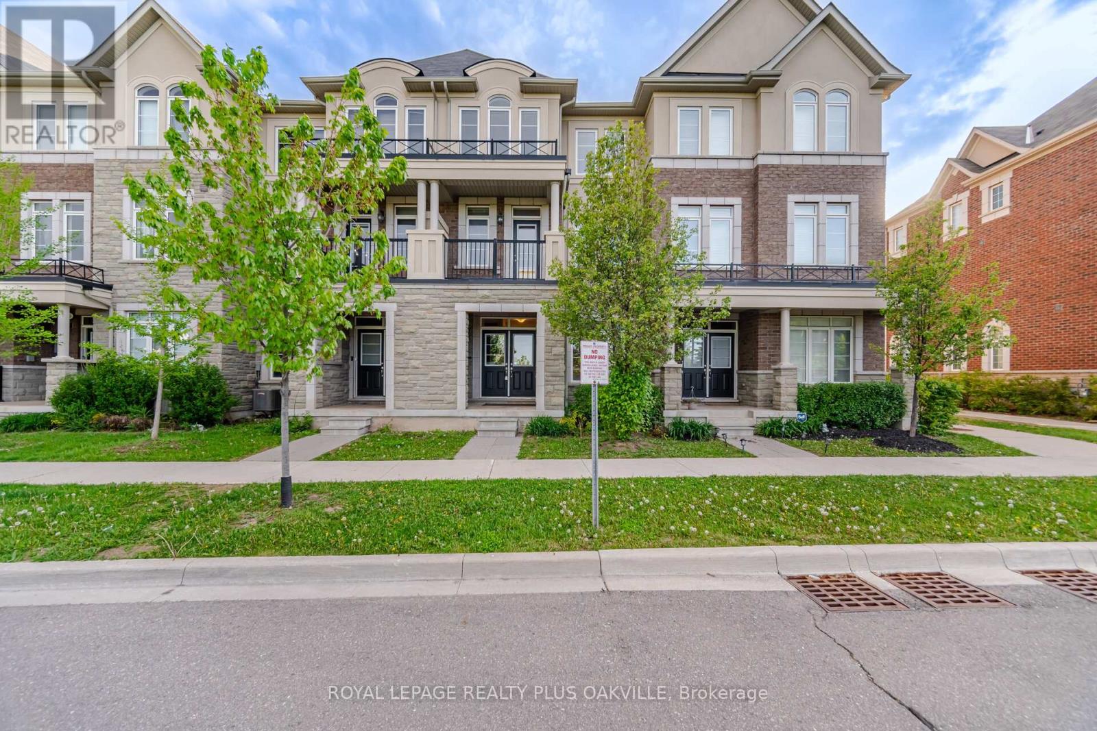 Townhouse at 3030 GEORGE SAVAGE AVENUE, Oakville (GO Glenorchy)