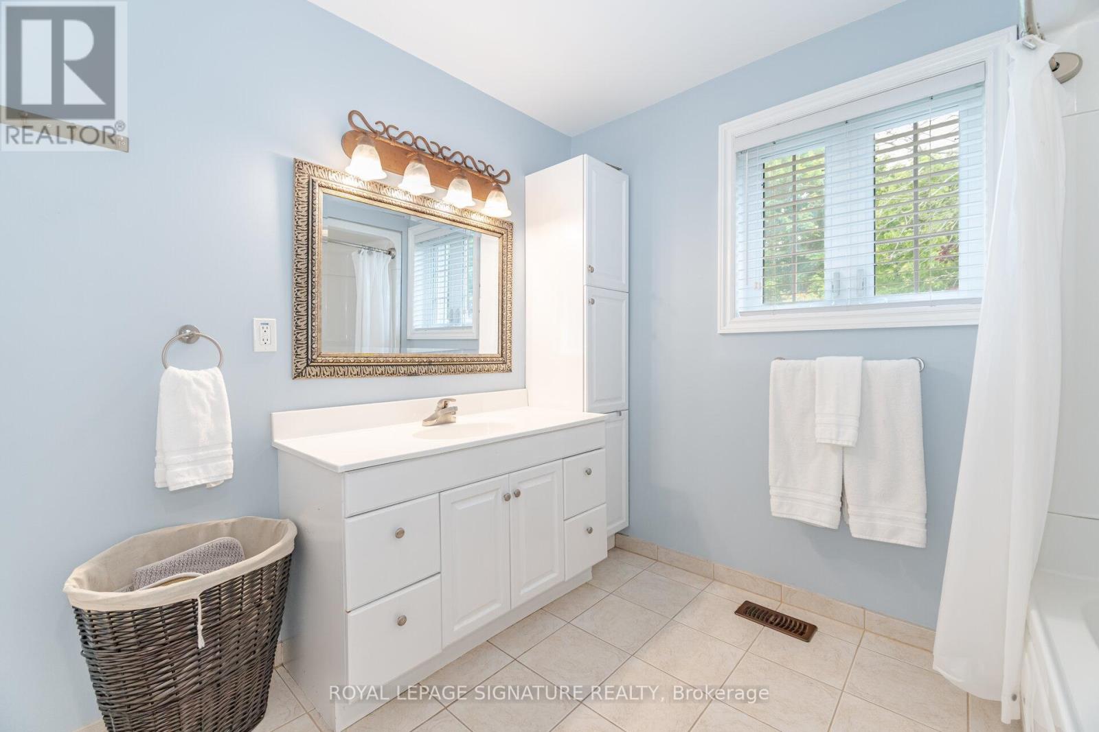 Detached at 15634 MOUNTAINVIEW ROAD, Caledon