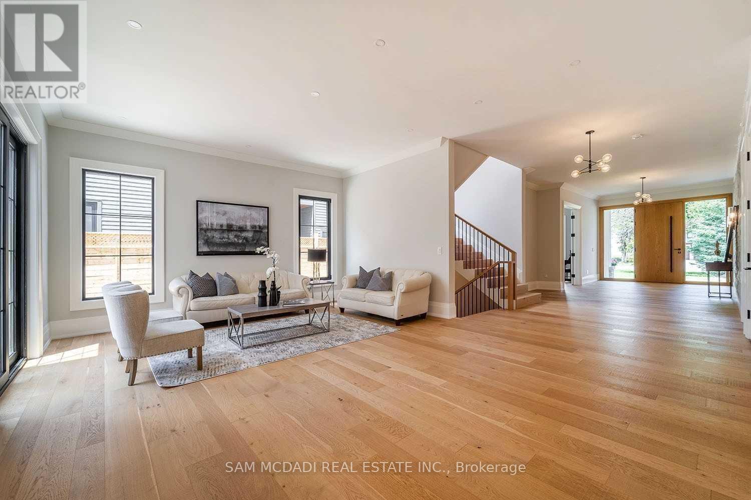 Detached at 584 FOURTH LINE, Oakville