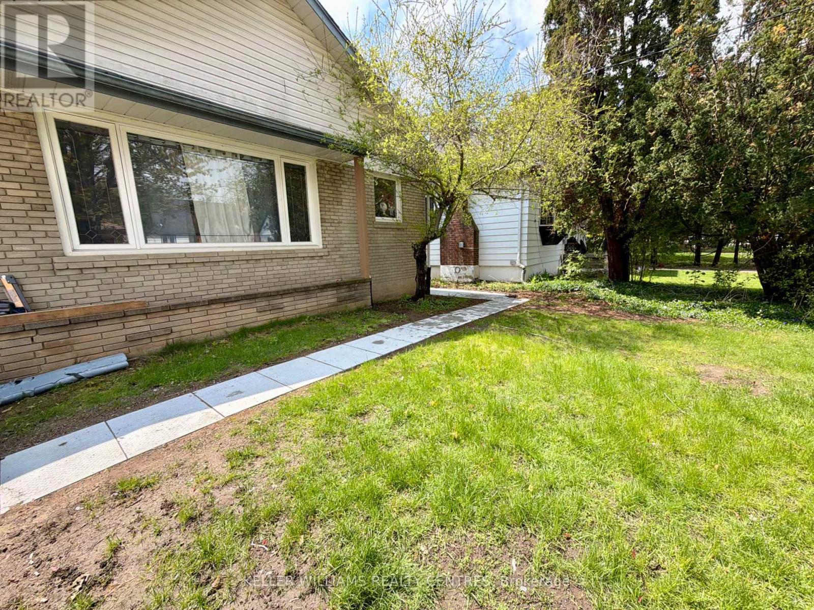 Detached at LOWER - 9 SANDERSON ROAD, Toronto (Thistletown-Beaumonde Heights)