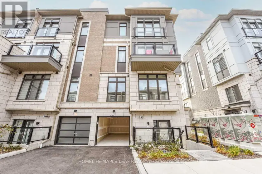 Townhouse at 206 - 30 HALLIFORD PLACE, Brampton