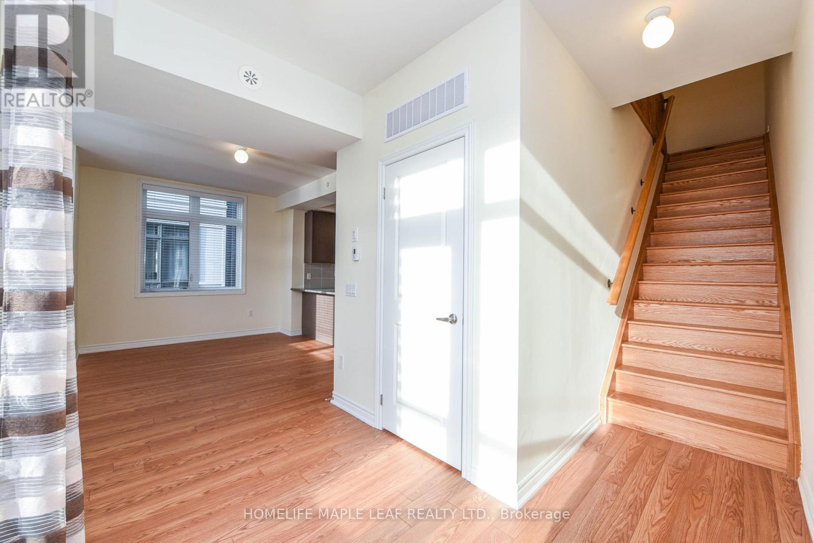 Townhouse at 206 - 30 HALLIFORD PLACE, Brampton