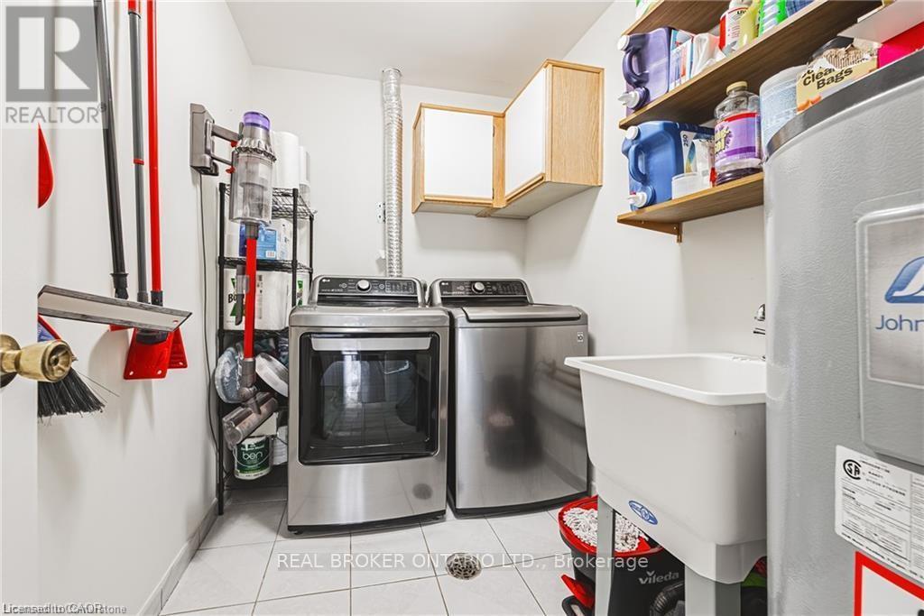 Apartment at 30 - 3050 PINEMEADOW DRIVE, Burlington