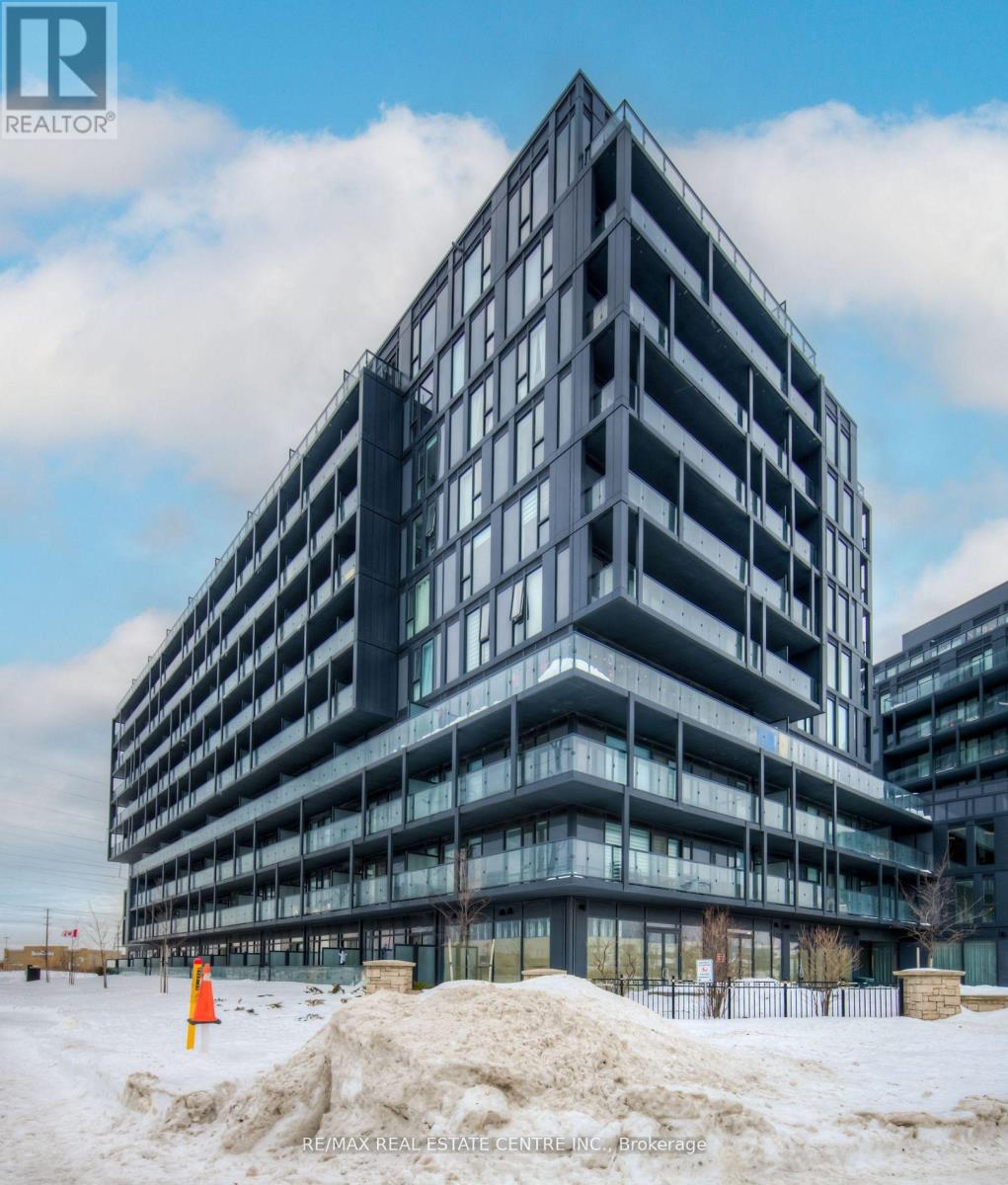Apartment at B310 - 3200 DAKOTA COMMON ROAD, Burlington (Alton)