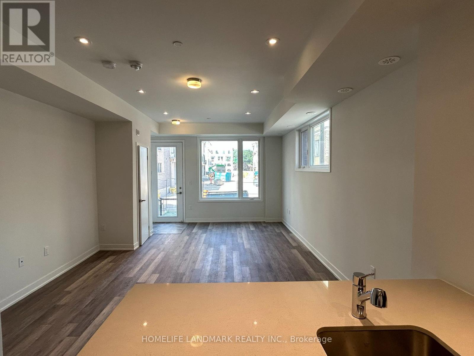 Townhouse at 20 - 3429 RIDGEWAY DRIVE, Mississauga