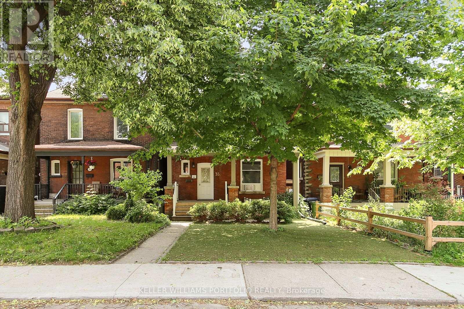 Multiplex at #2 (GROUND) - 35 HUMBERSIDE AVENUE, Toronto