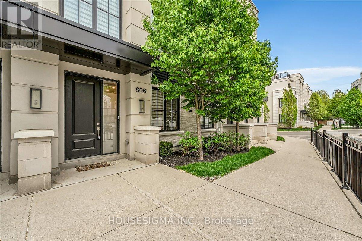 Townhouse at 606 - 1190 CAWTHRA ROAD, Mississauga