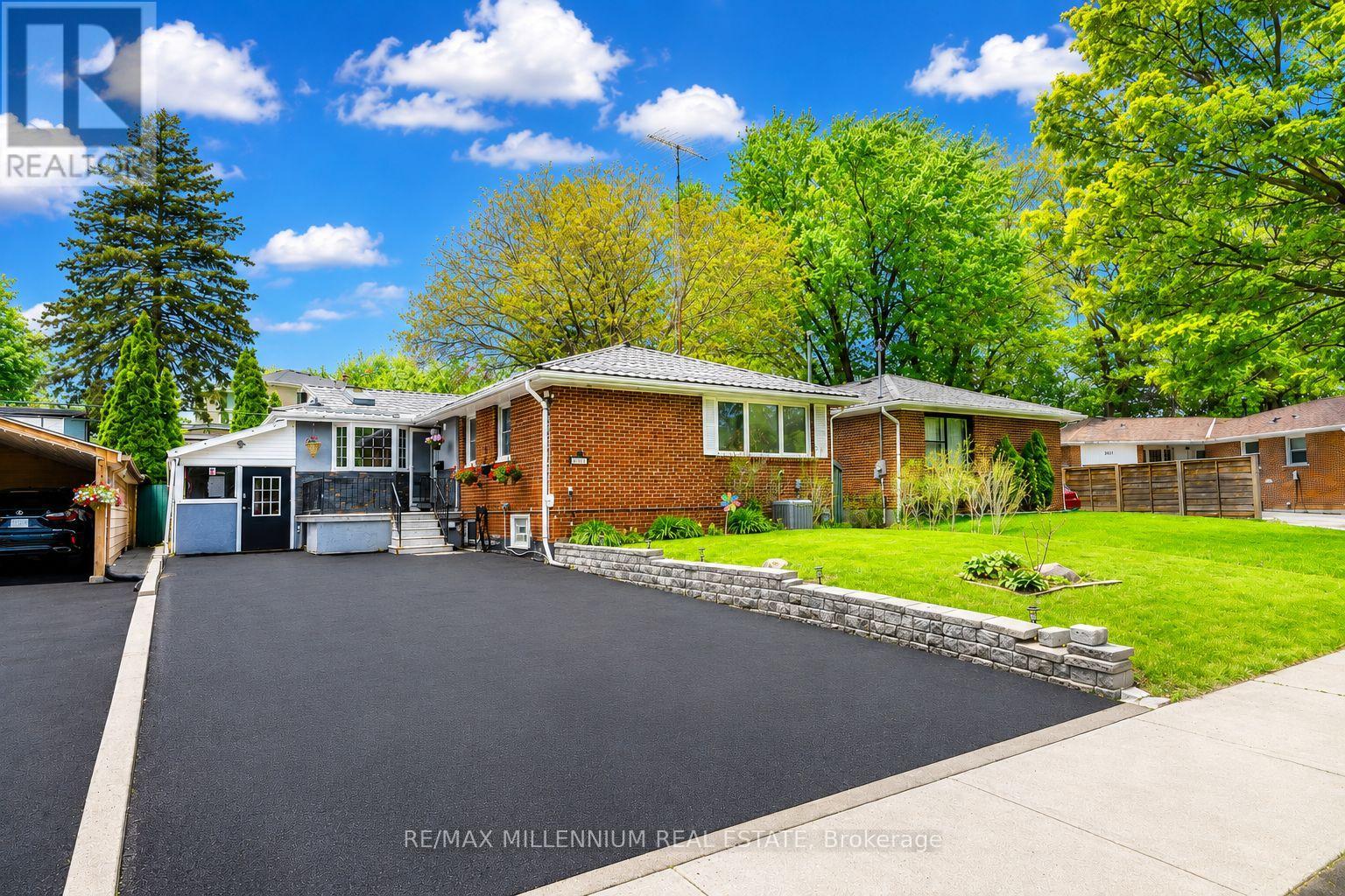 Detached at 271 THISTLE DOWN BOULEVARD W, Toronto