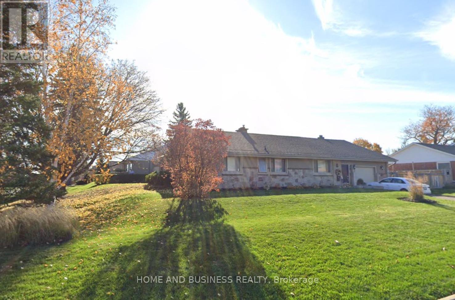 Detached at 8 SORA DRIVE, Mississauga