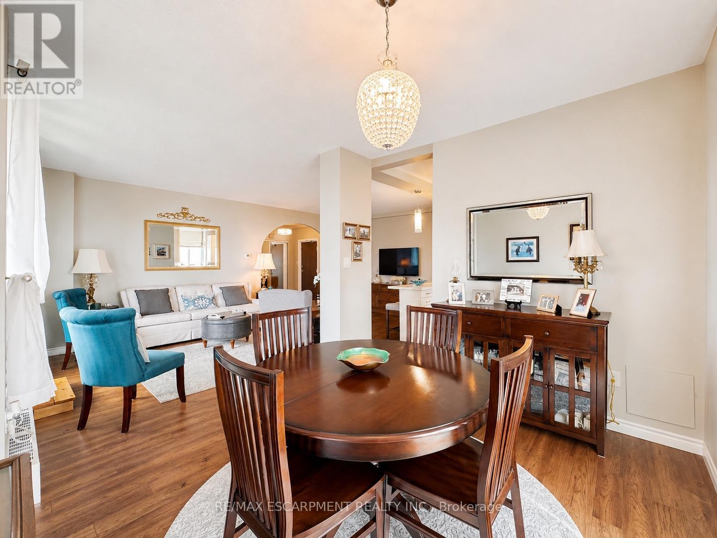 Apartment at 602 - 5250 LAKESHORE ROAD, Burlington