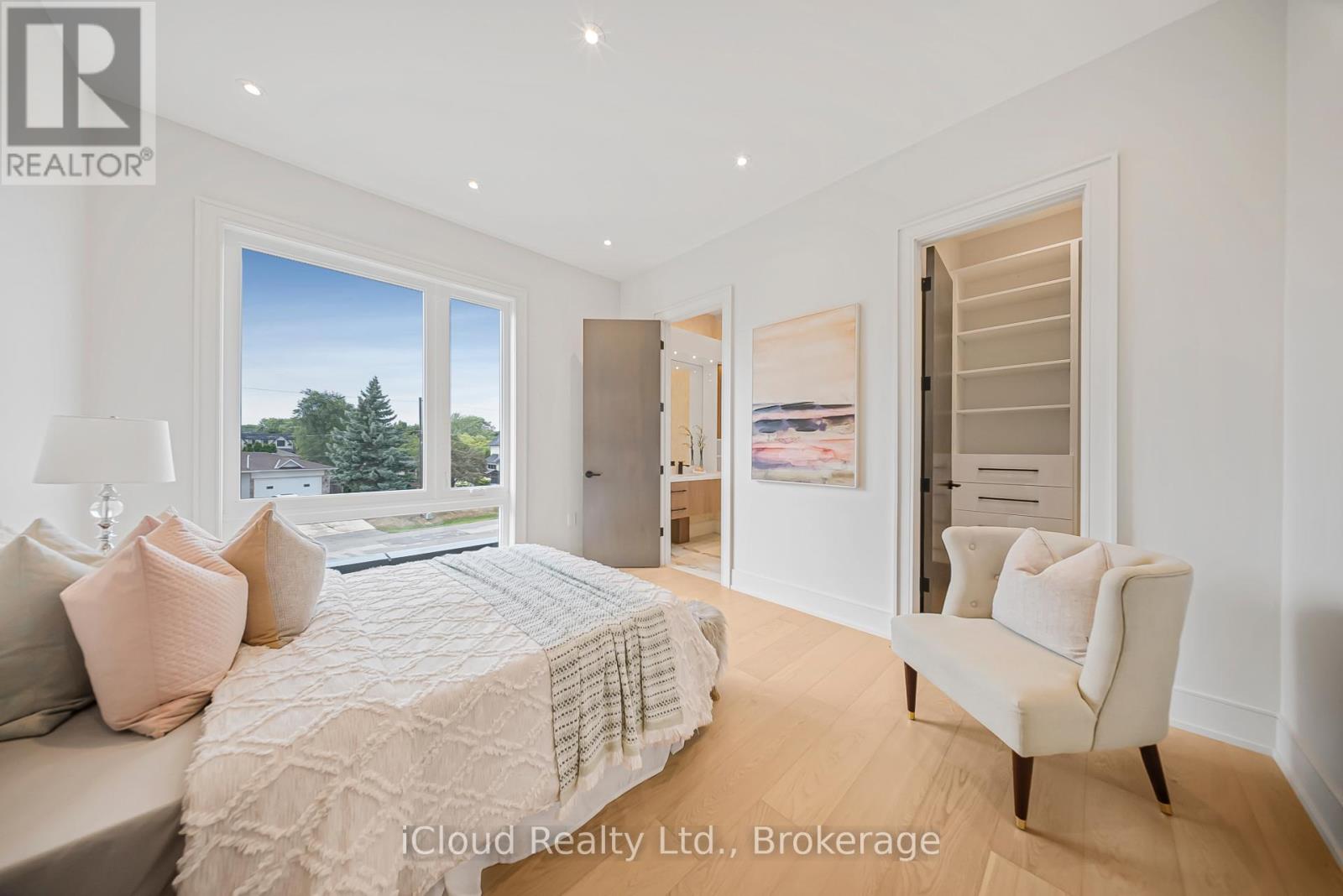 Detached at 1374 TANSLEY DRIVE, Oakville