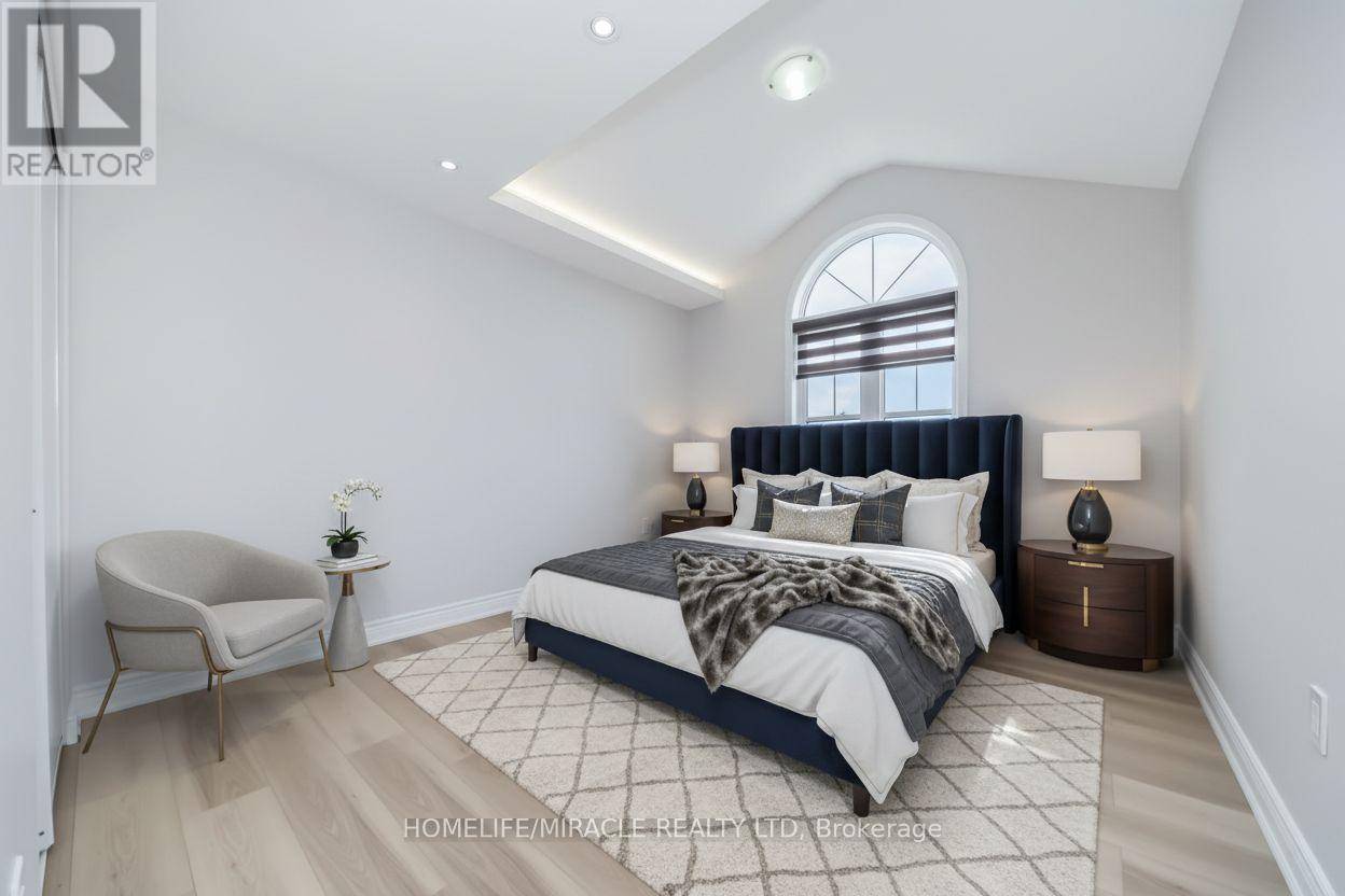 Detached at 327 PRINGLE AVENUE, Milton