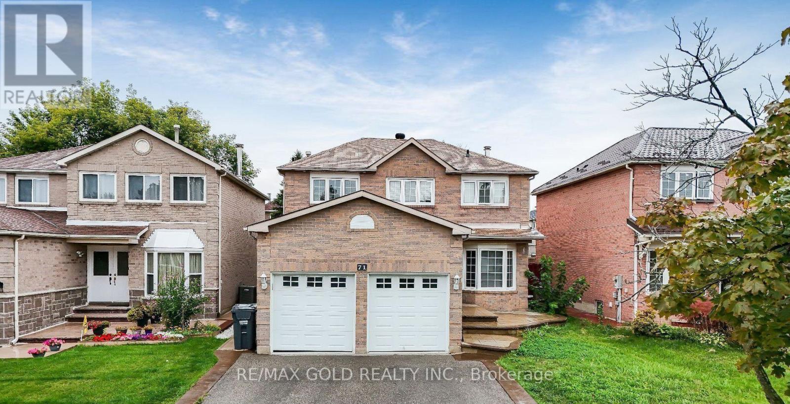 Detached at 71 RAVENSWOOD DRIVE, Brampton (Fletcher's Creek South)