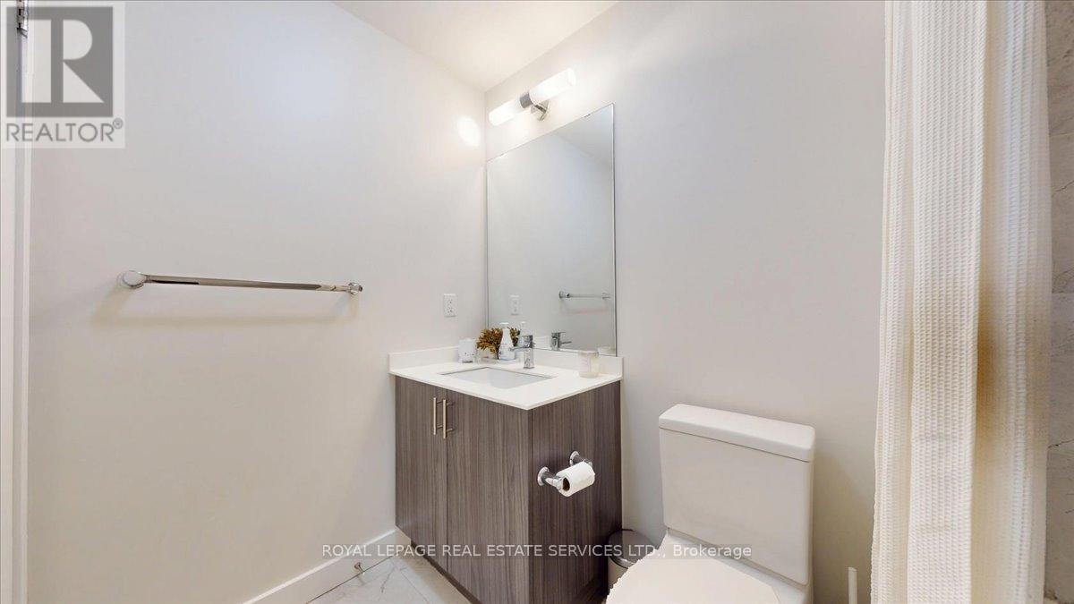 Apartment at 104 - 150 SABINA DRIVE, Oakville