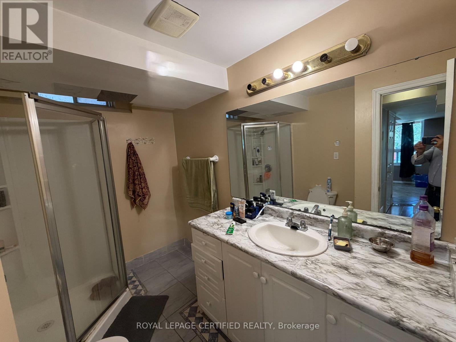 Detached at 7266 SANDHURST (BSMNT) DRIVE N, Mississauga
