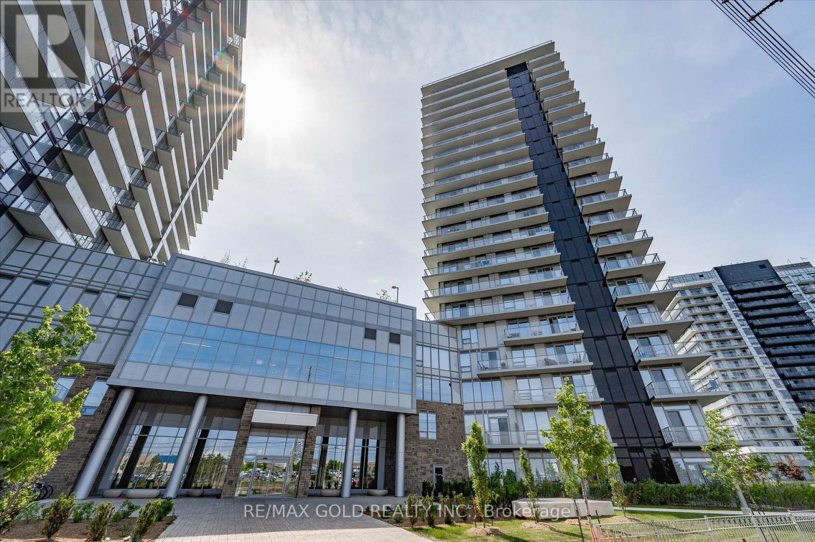 Apartment at 1905 - 4675 METCALFE AVENUE, Mississauga (Central Erin Mills)
