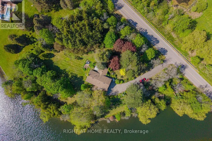 Detached at 16140 MOUNT HOPE ROAD, Caledon