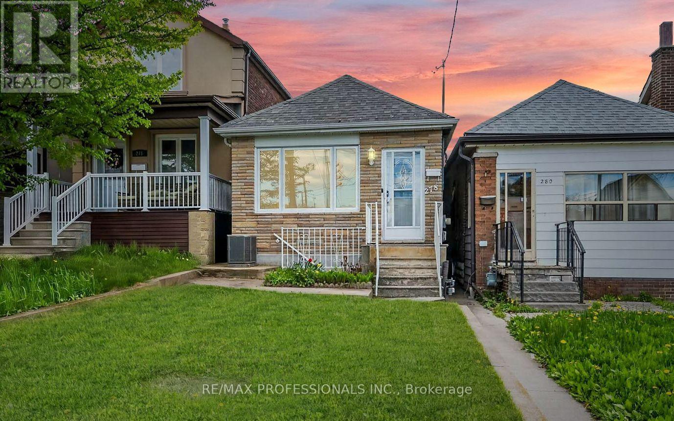 Detached at 278 CALEDONIA ROAD, Toronto (Caledonia-Fairbank)