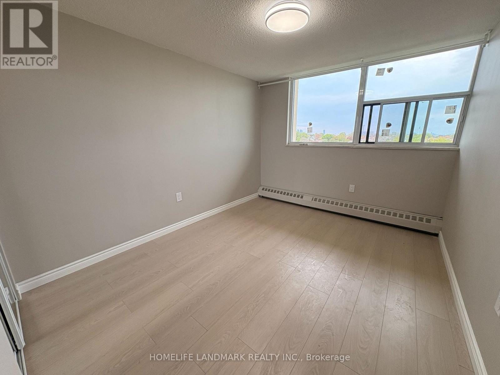 Apartment at 327 - 1050 STAINTON DRIVE, Mississauga