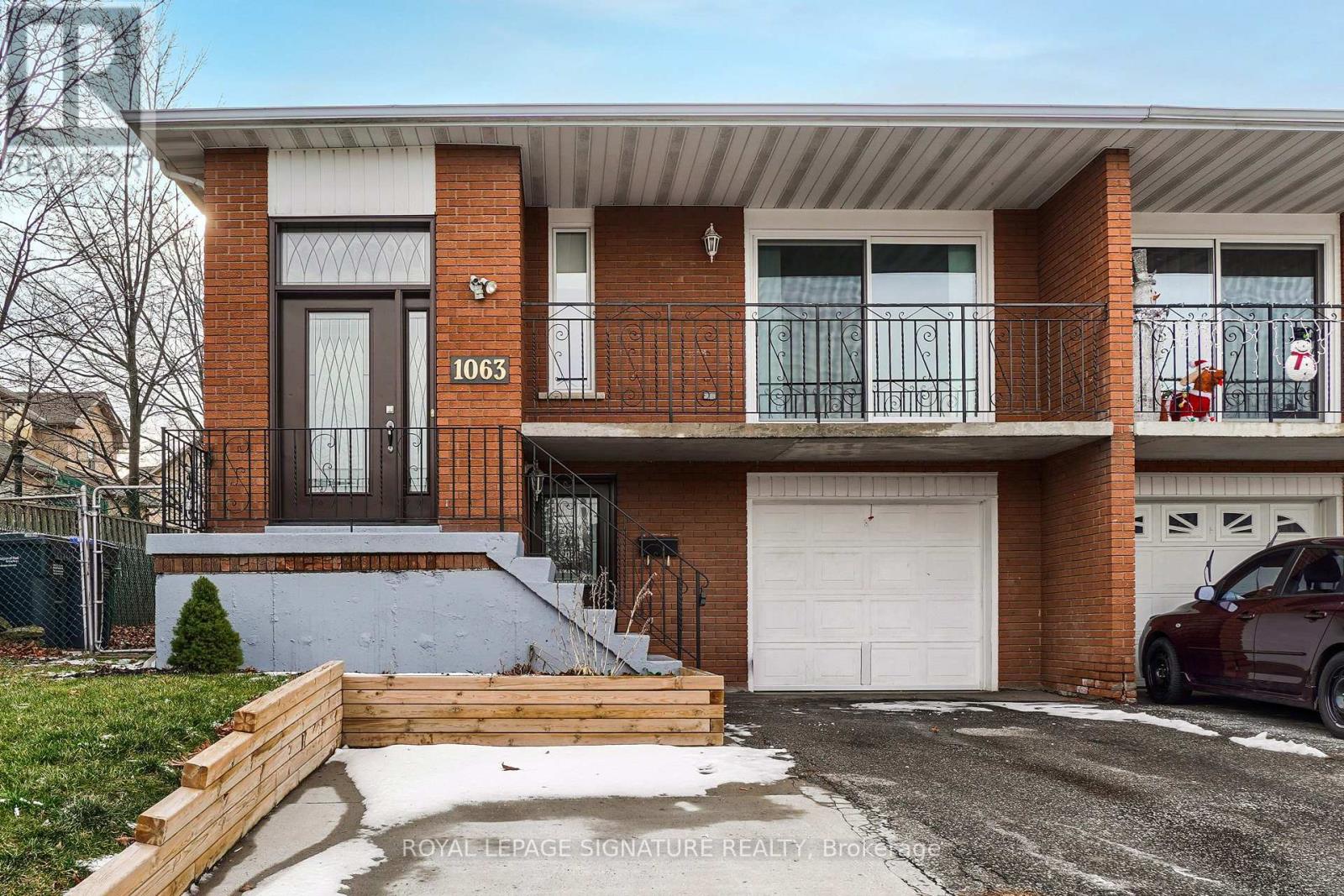Semi-Detached/Link at LOWER - 1063 BLAIRHOLM AVENUE, Mississauga (Erindale)