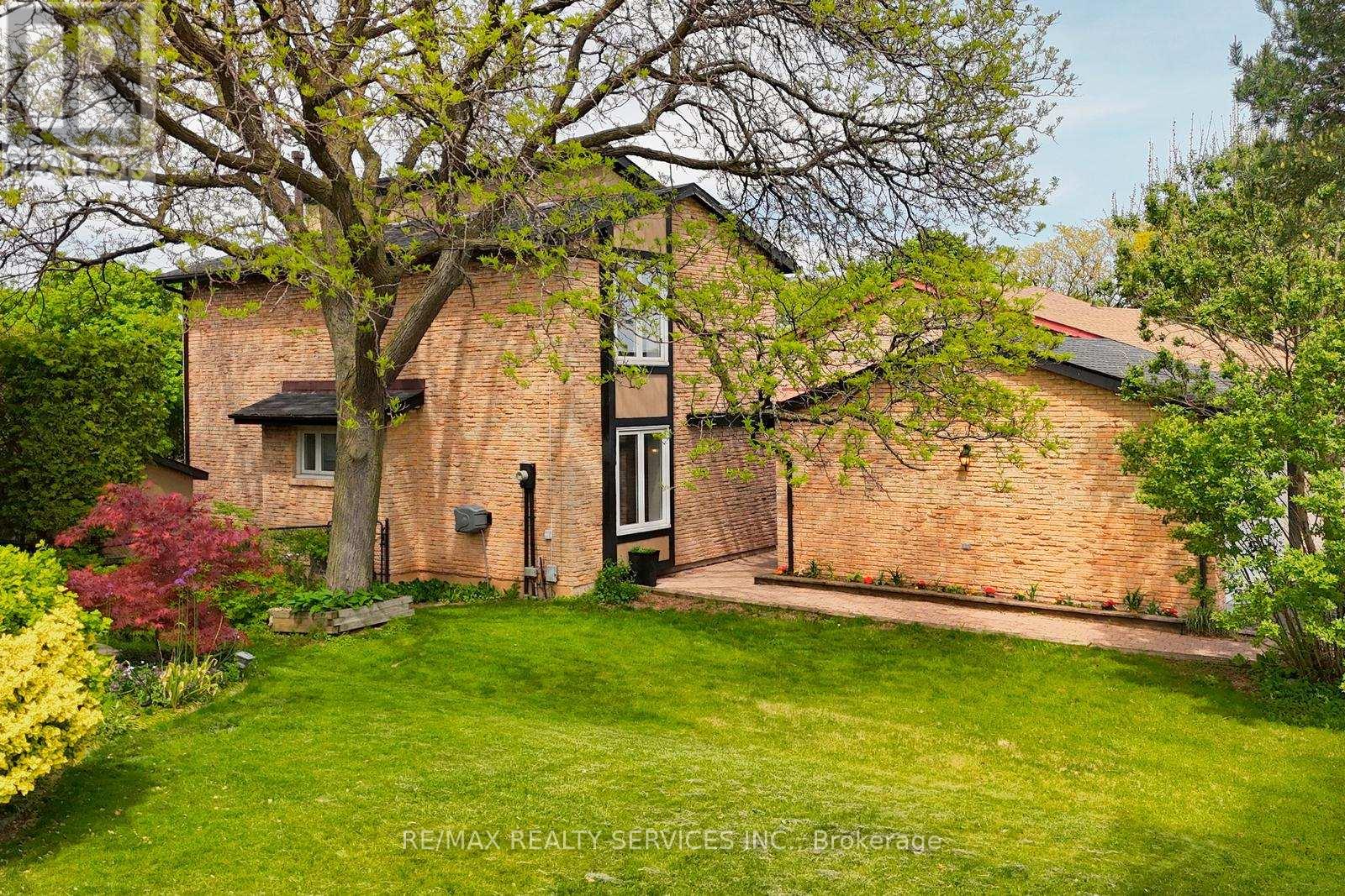Detached at 2545 FOLKWAY DRIVE, Mississauga (Erin Mills)