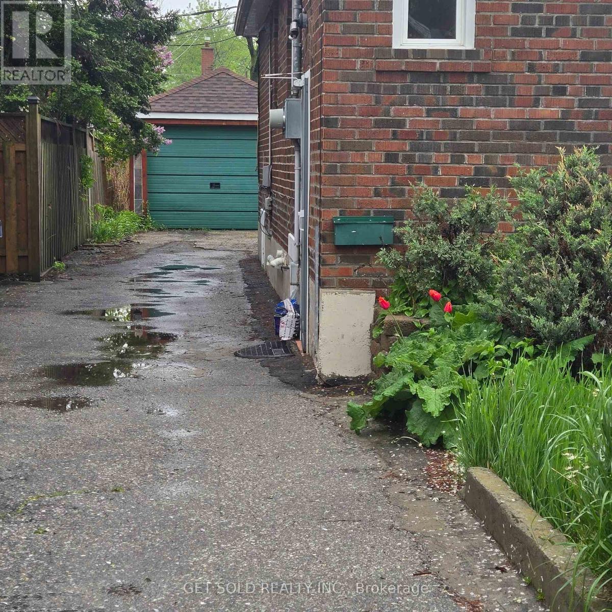 Detached at 54 SIXTEENTH STREET, Toronto