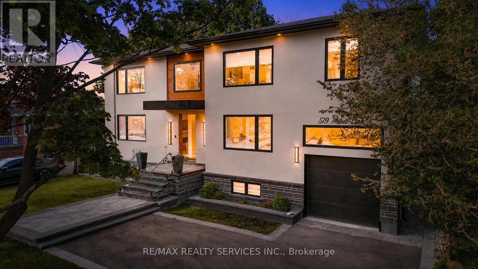Detached at 519 THIRD LINE, Oakville (WO West)