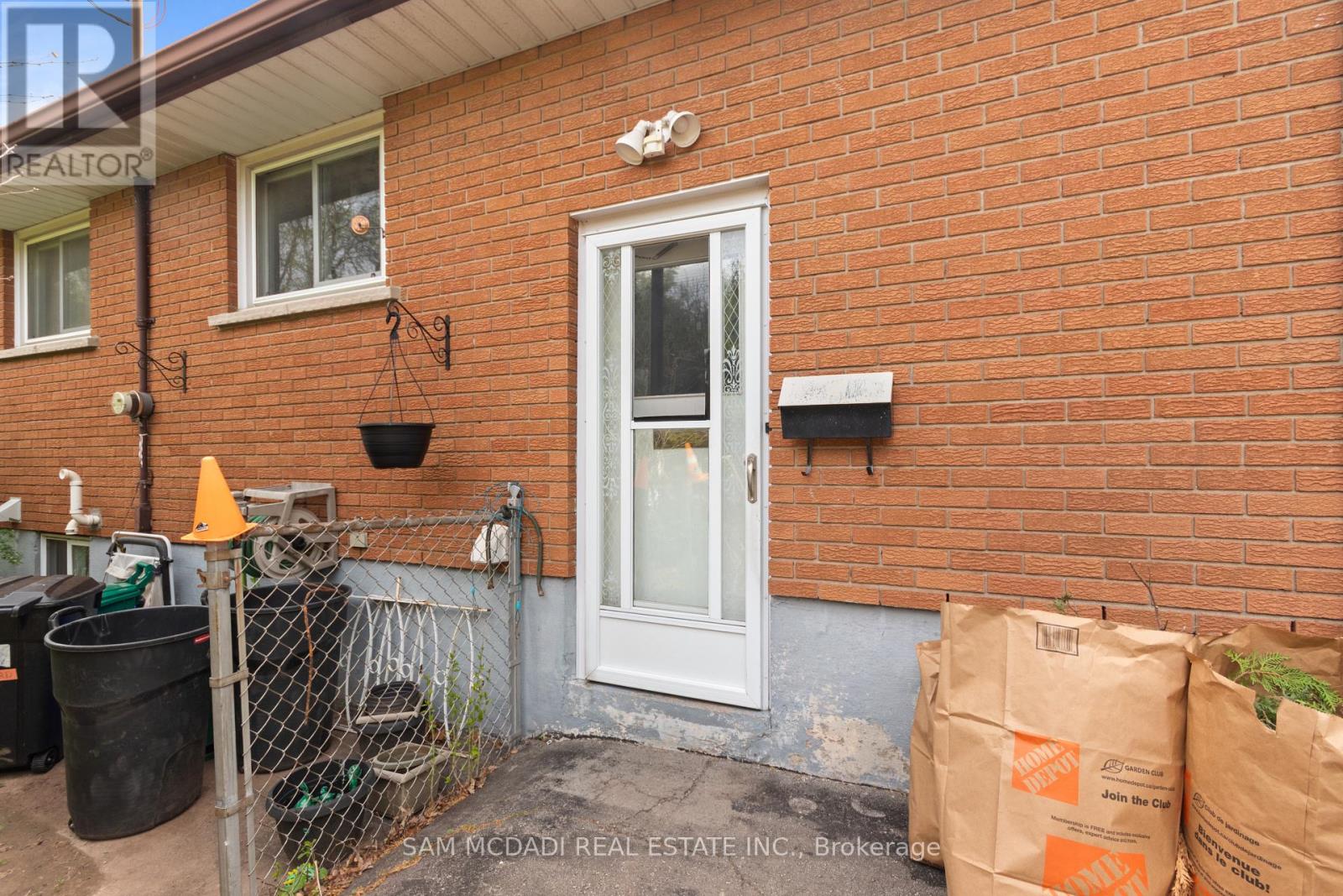 Detached at UPPER - 3456 REXWAY DRIVE, Burlington