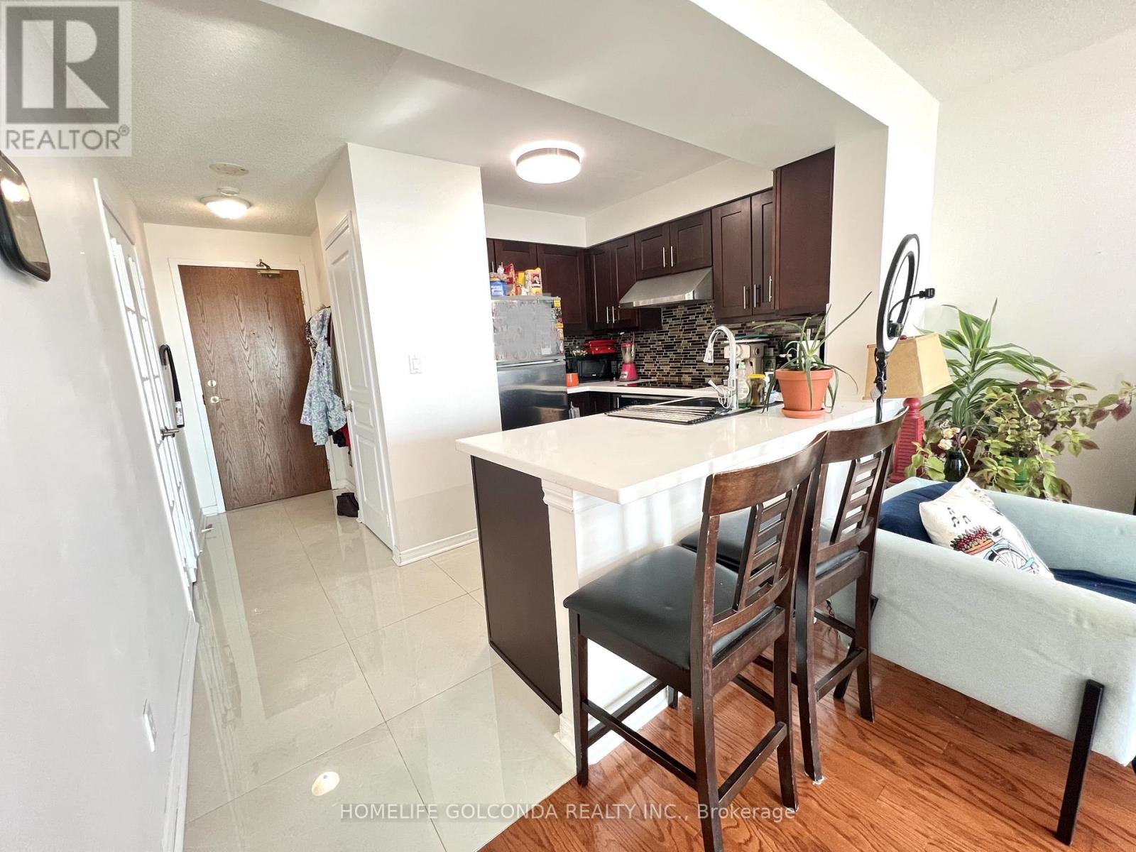 Apartment at 1602 - 4879 KIMBERMOUNT AVENUE, Mississauga