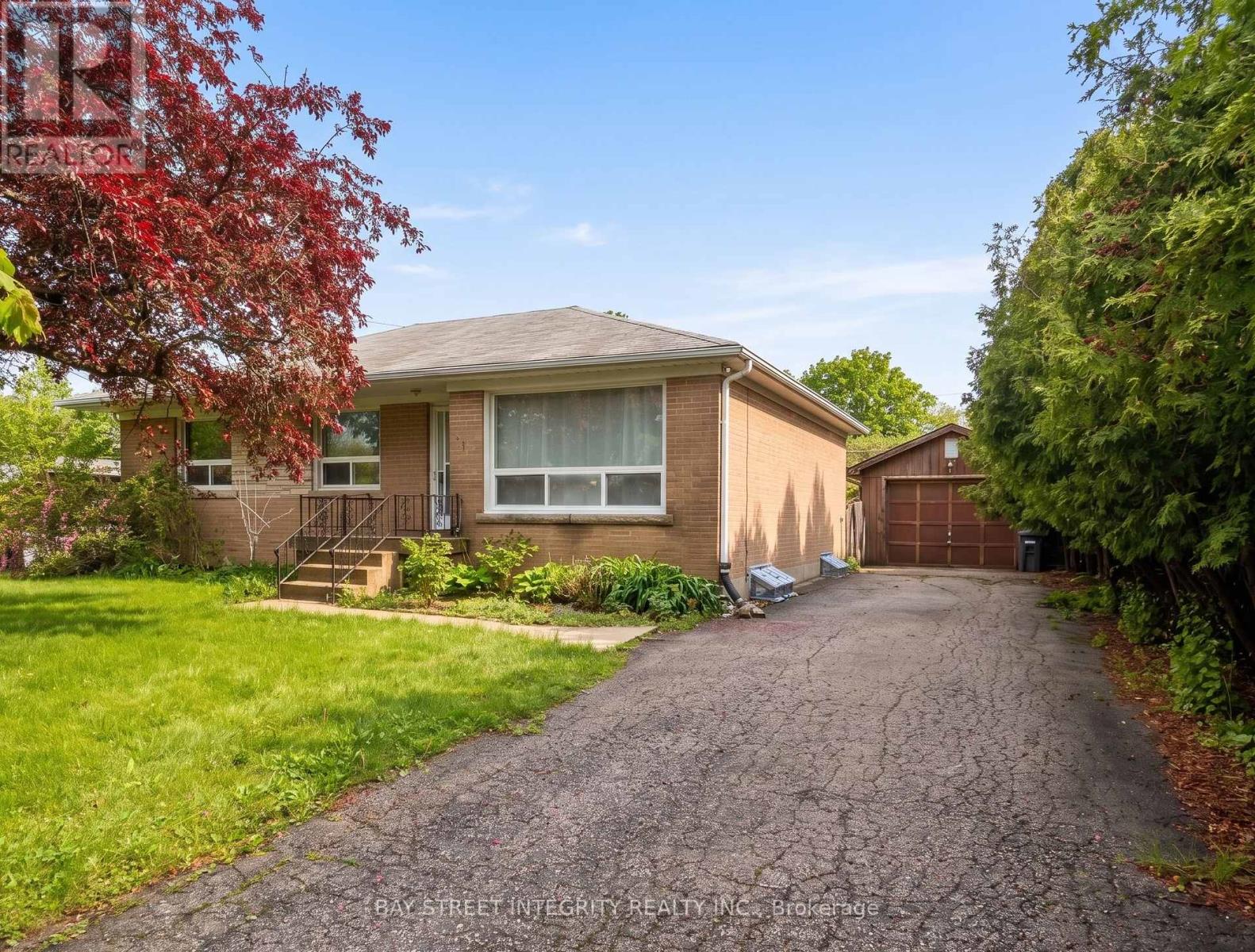 Detached at 505 SANDMERE PLACE, Oakville (WO West)