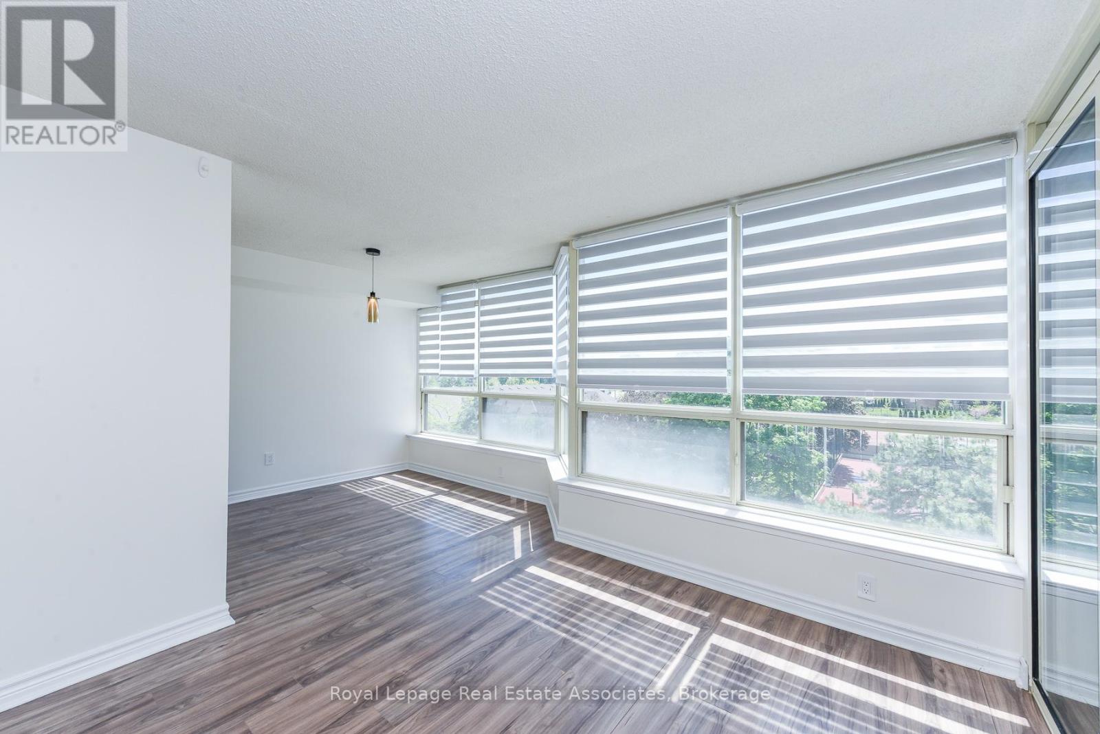 Apartment at 501 - 55 ELM DRIVE W, Mississauga