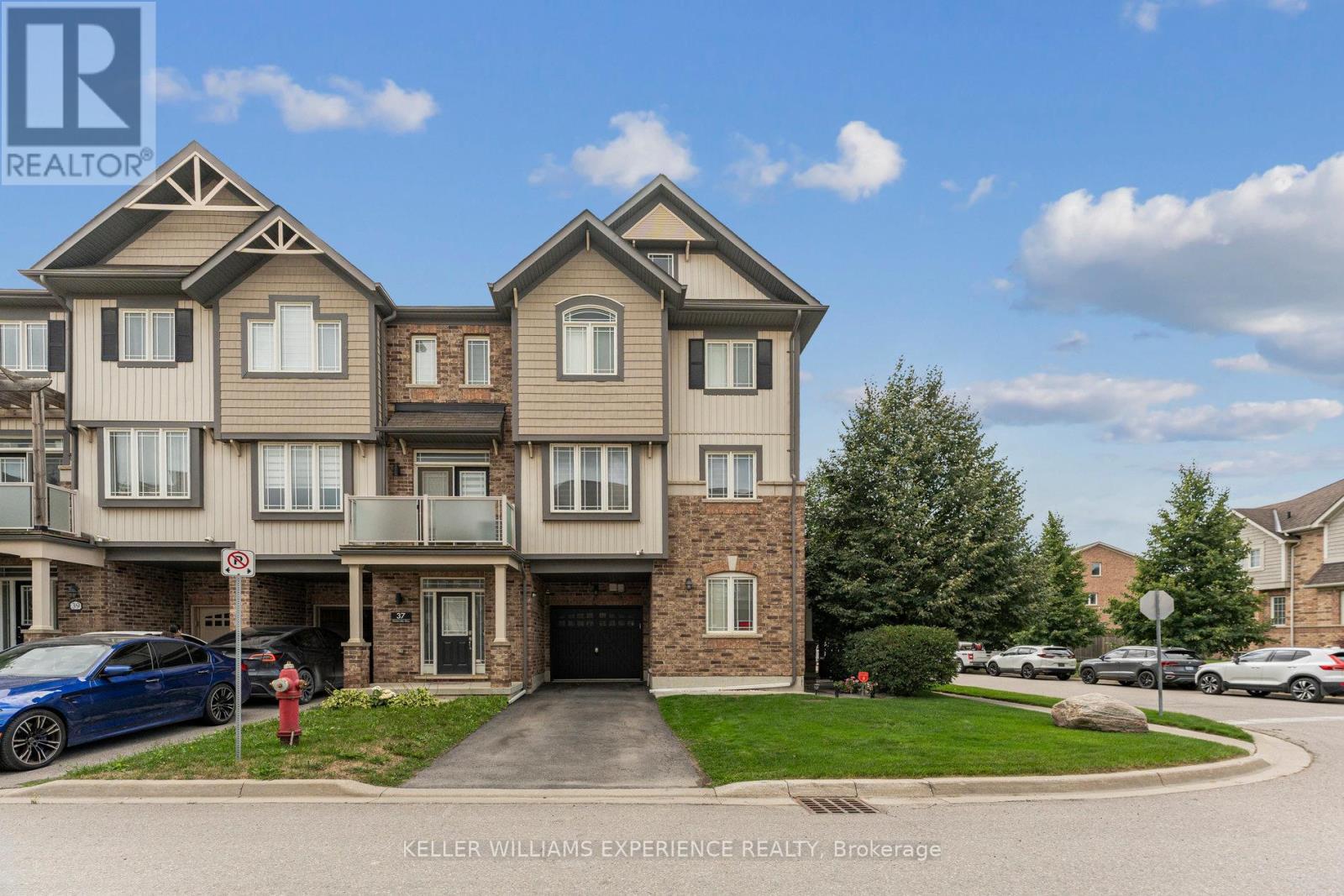 Townhouse at 31 ALNWICK AVENUE, Caledon