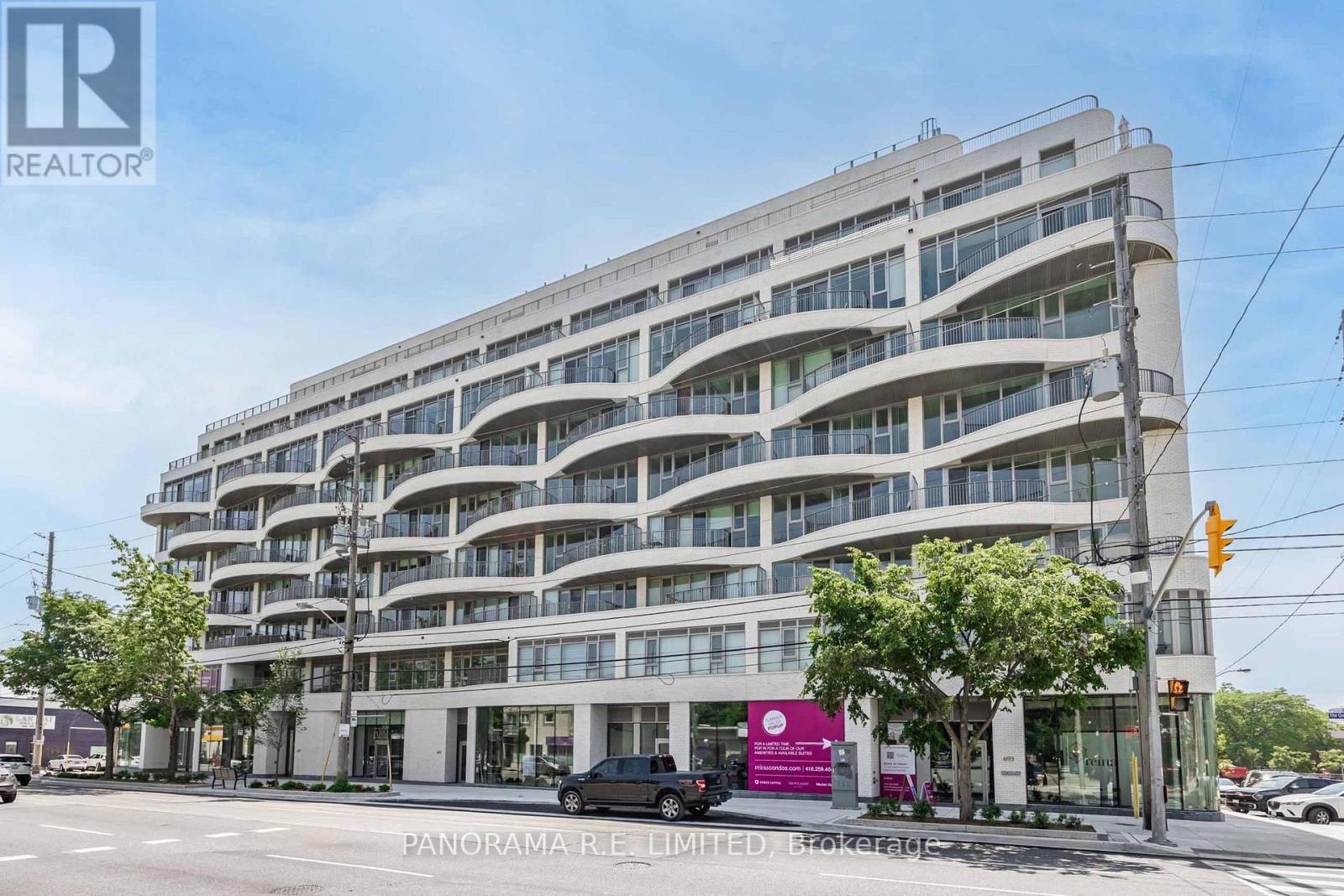 Apartment at 305 - 689 THE QUEENSWAY, Toronto (Stonegate-Queensway)