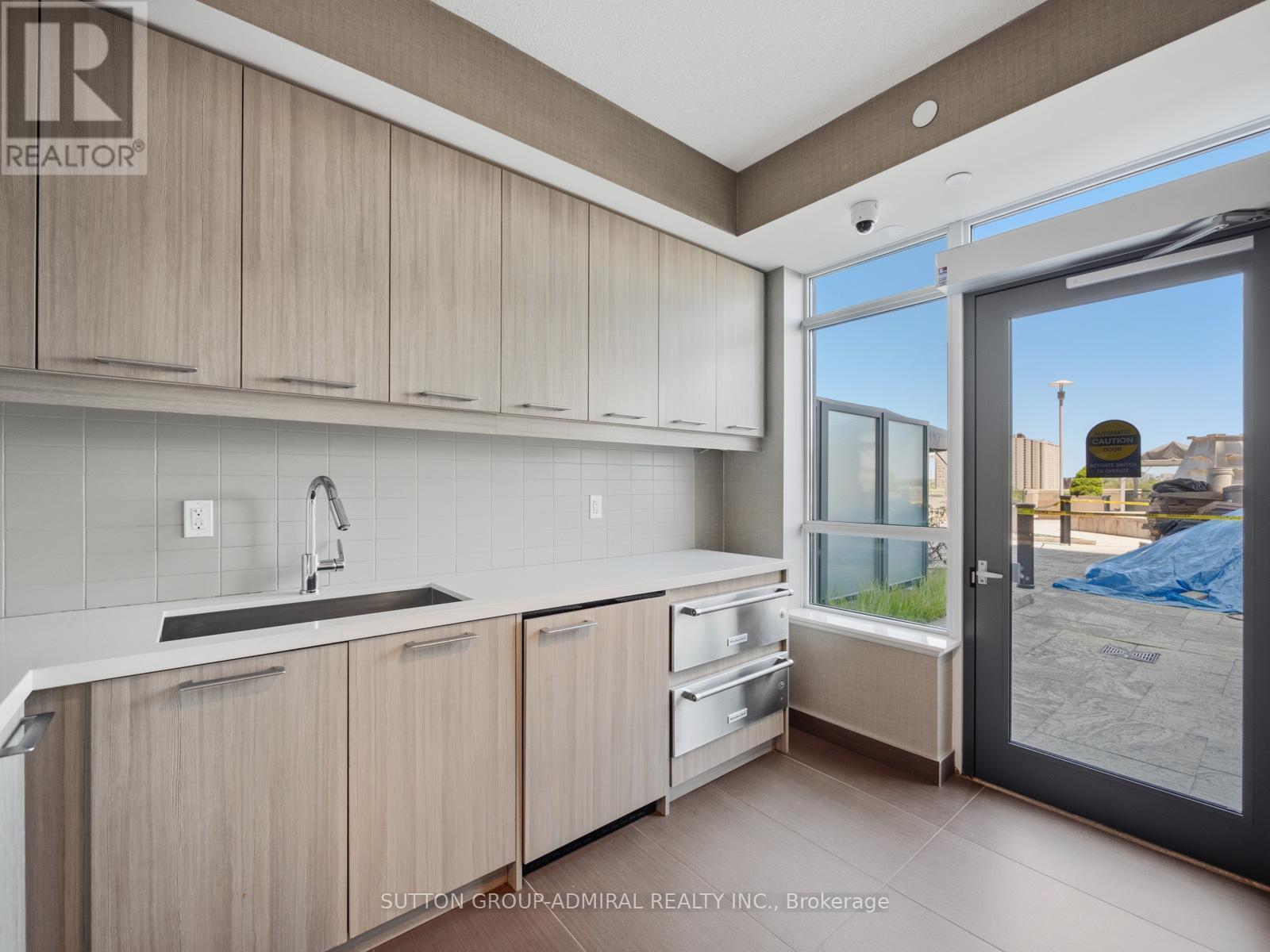 Apartment at 606 - 35 FONTENAY COURT, Toronto