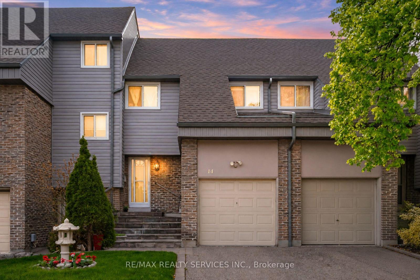 Townhouse at 14 TARA PARK CRESCENT, Brampton