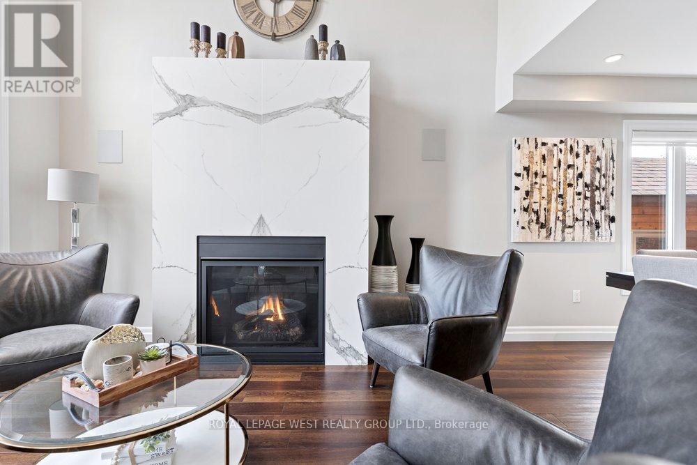 Detached at 2293 CARPENTERS CIRCLE, Oakville