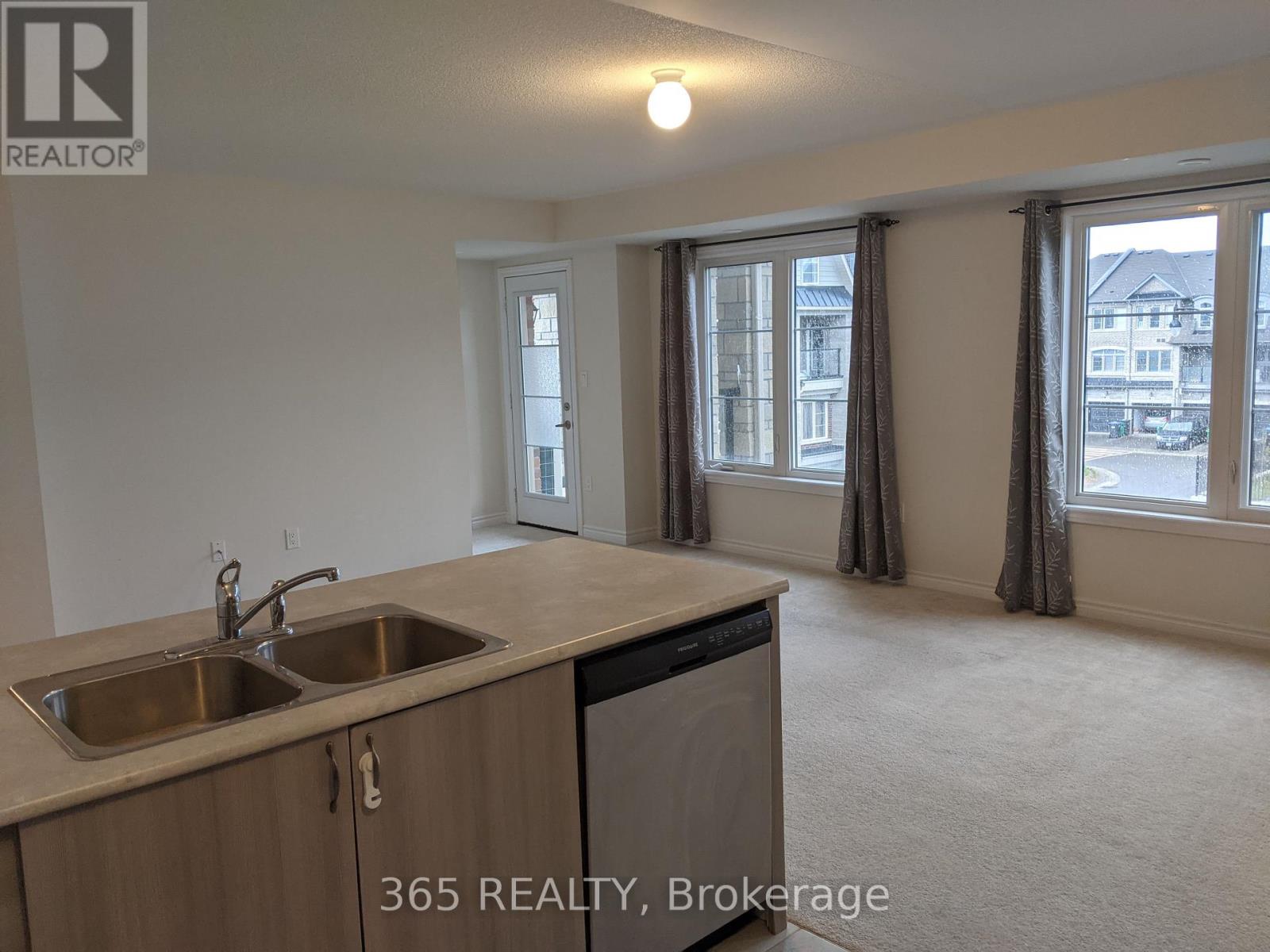 Townhouse at 194 - 200 VETERANS DRIVE, Brampton