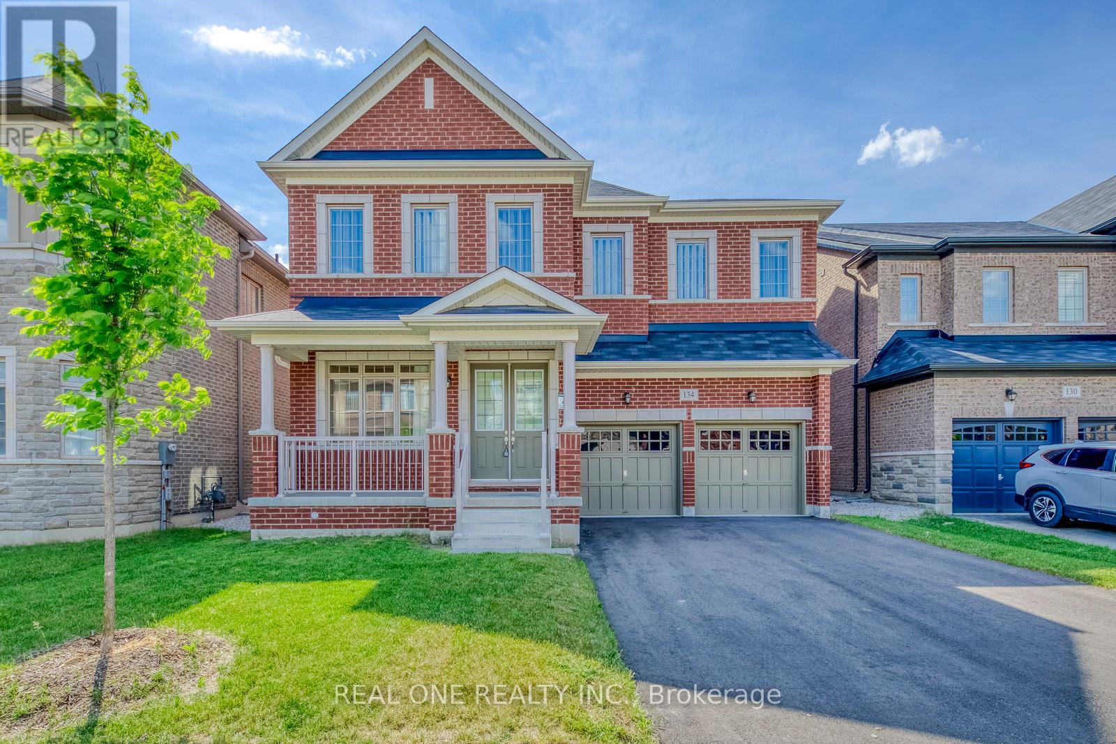 Detached at 134 GOODWIN CRESCENT, Milton (FO Ford)