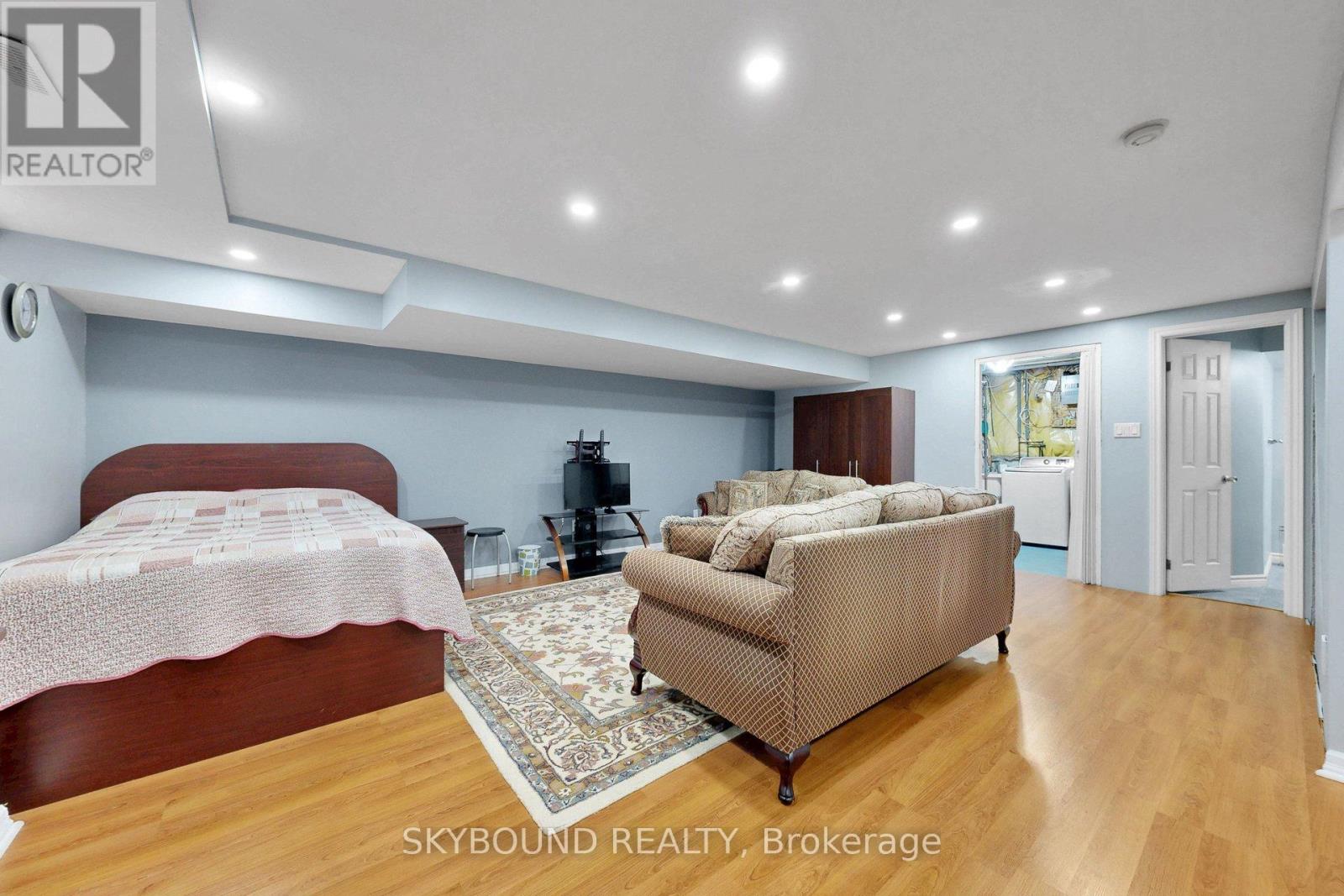 Detached at 21 VIVIANS CRESCENT, Brampton