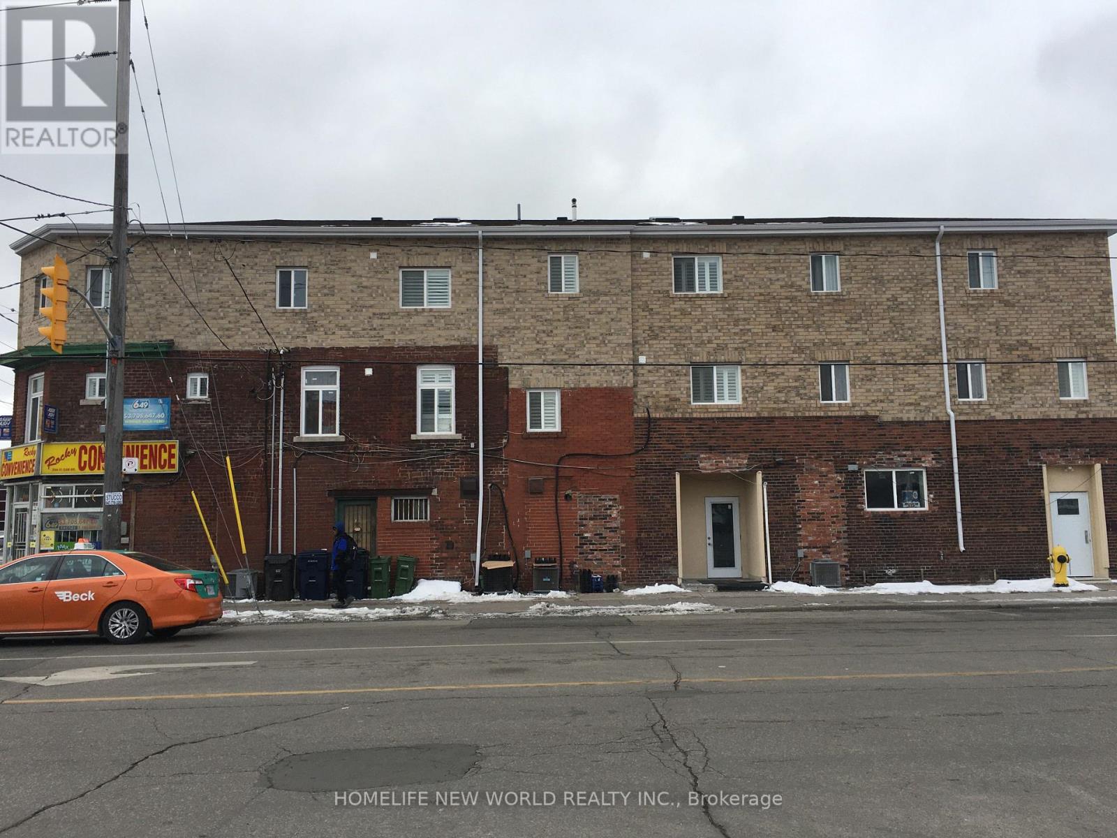 Townhouse at BSMT 02 - 2466 ST CLAIR AVENUE W, Toronto