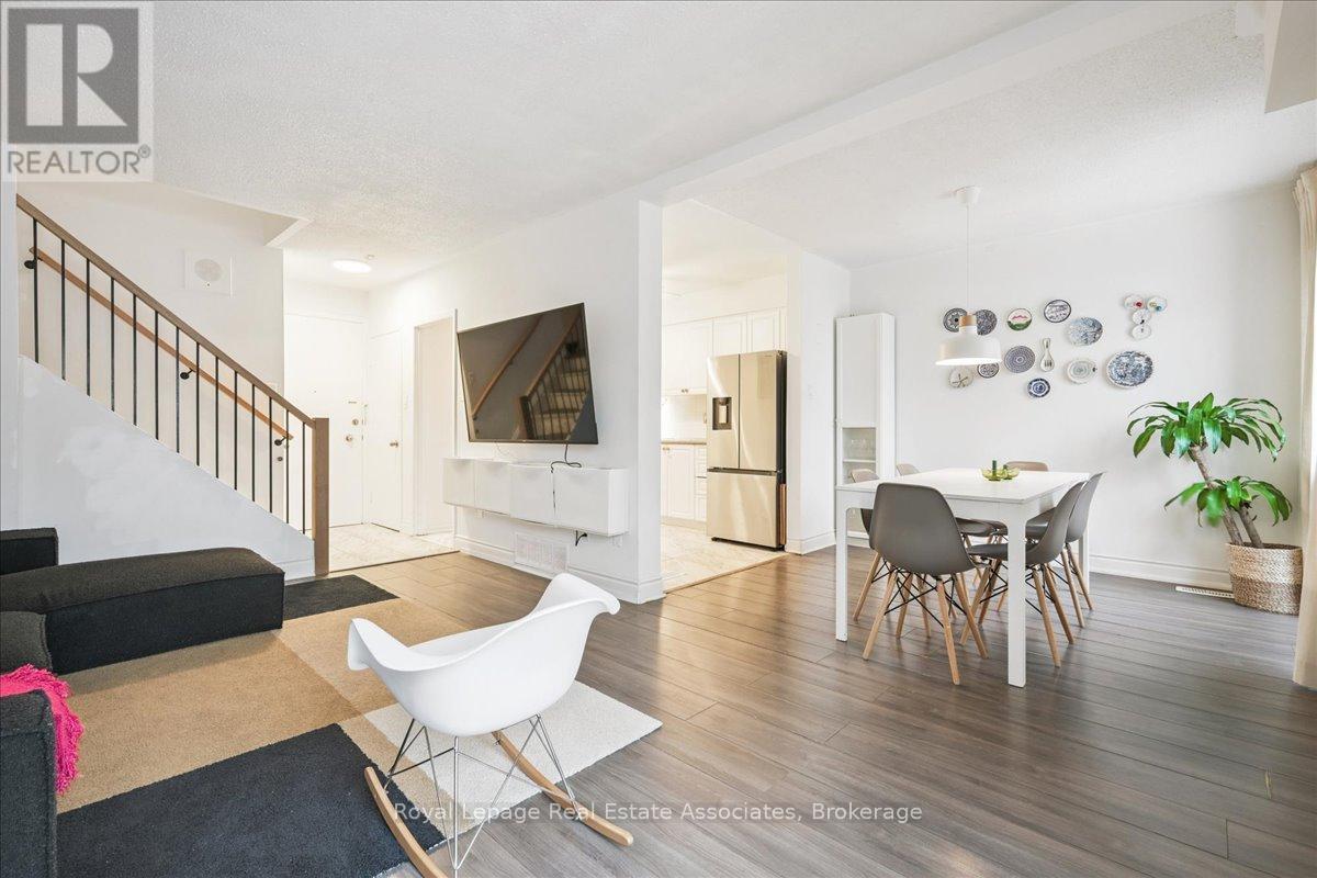 Townhouse at 17 - 1230 GRIPSHOLM ROAD, Mississauga