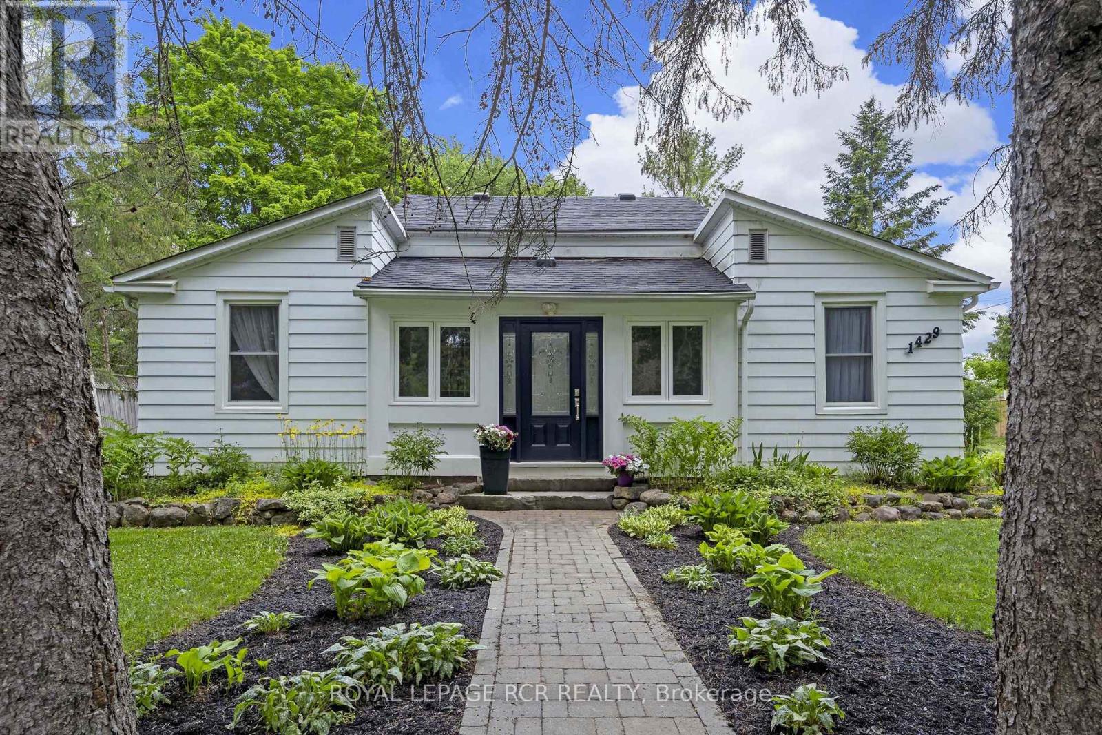 Detached at 1429 QUEEN STREET, Caledon (Alton)
