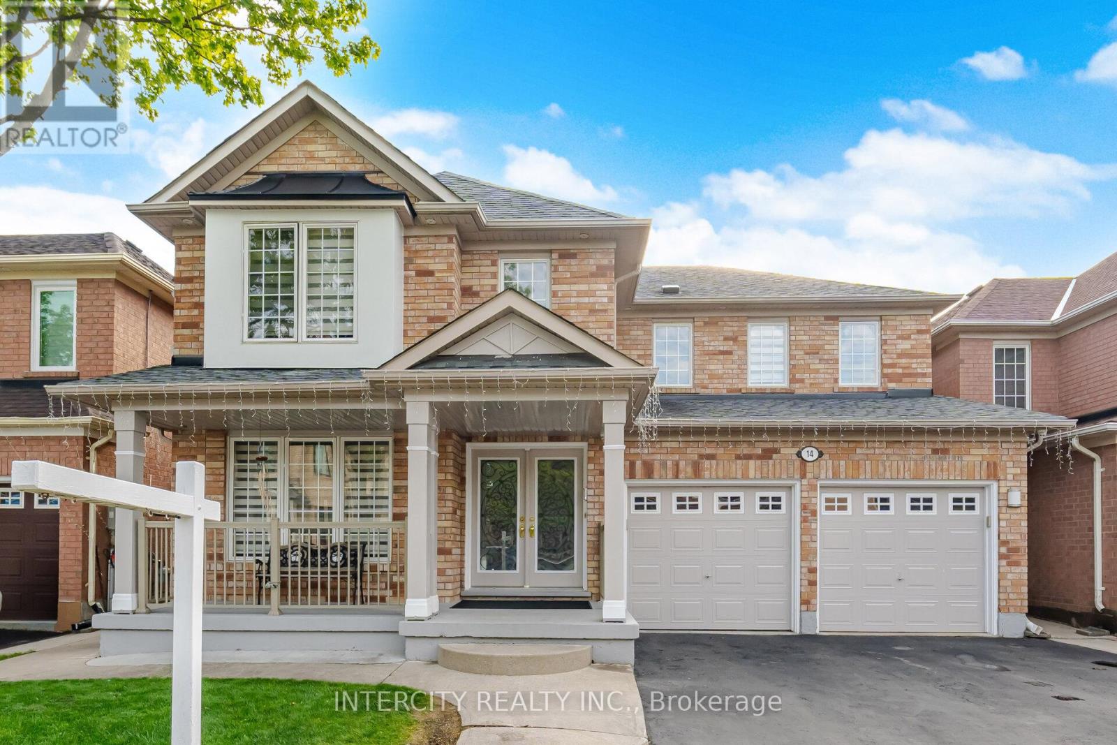 Detached at 14 MALDIVES CRESCENT, Brampton
