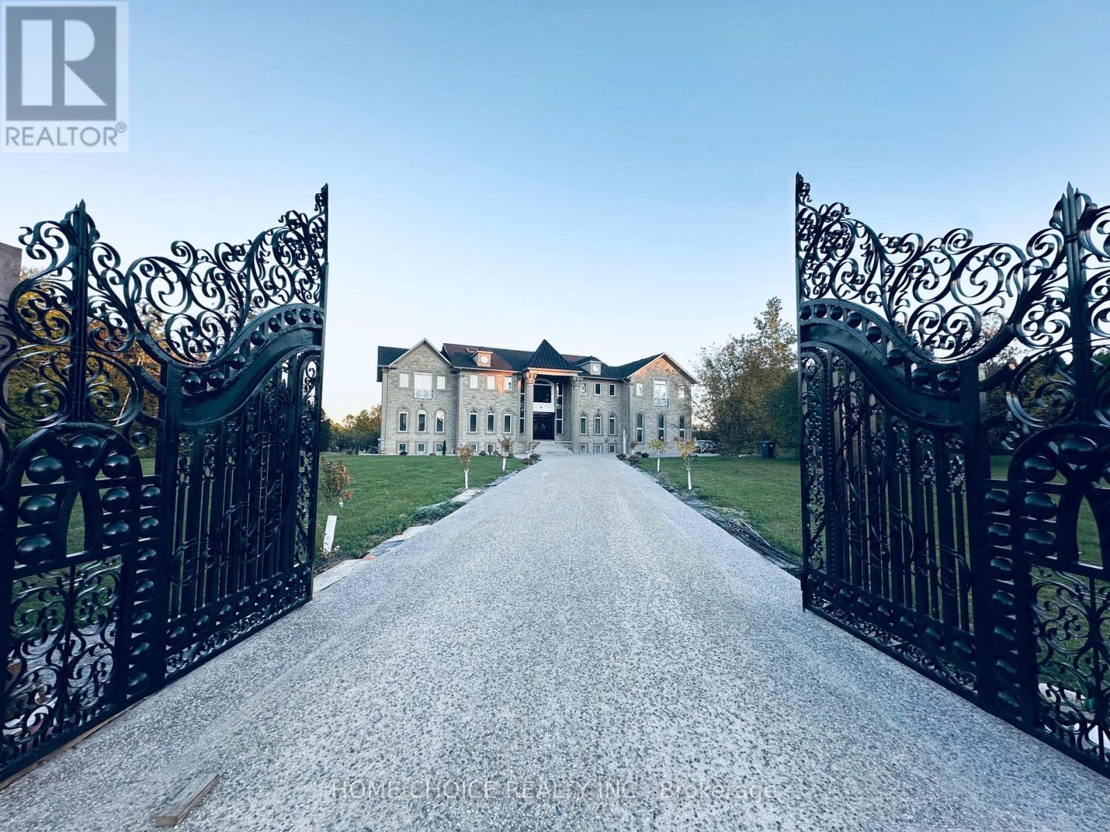 Detached at 3 STANLEY CARBERRY DRIVE, Brampton (Toronto Gore Rural Estate)