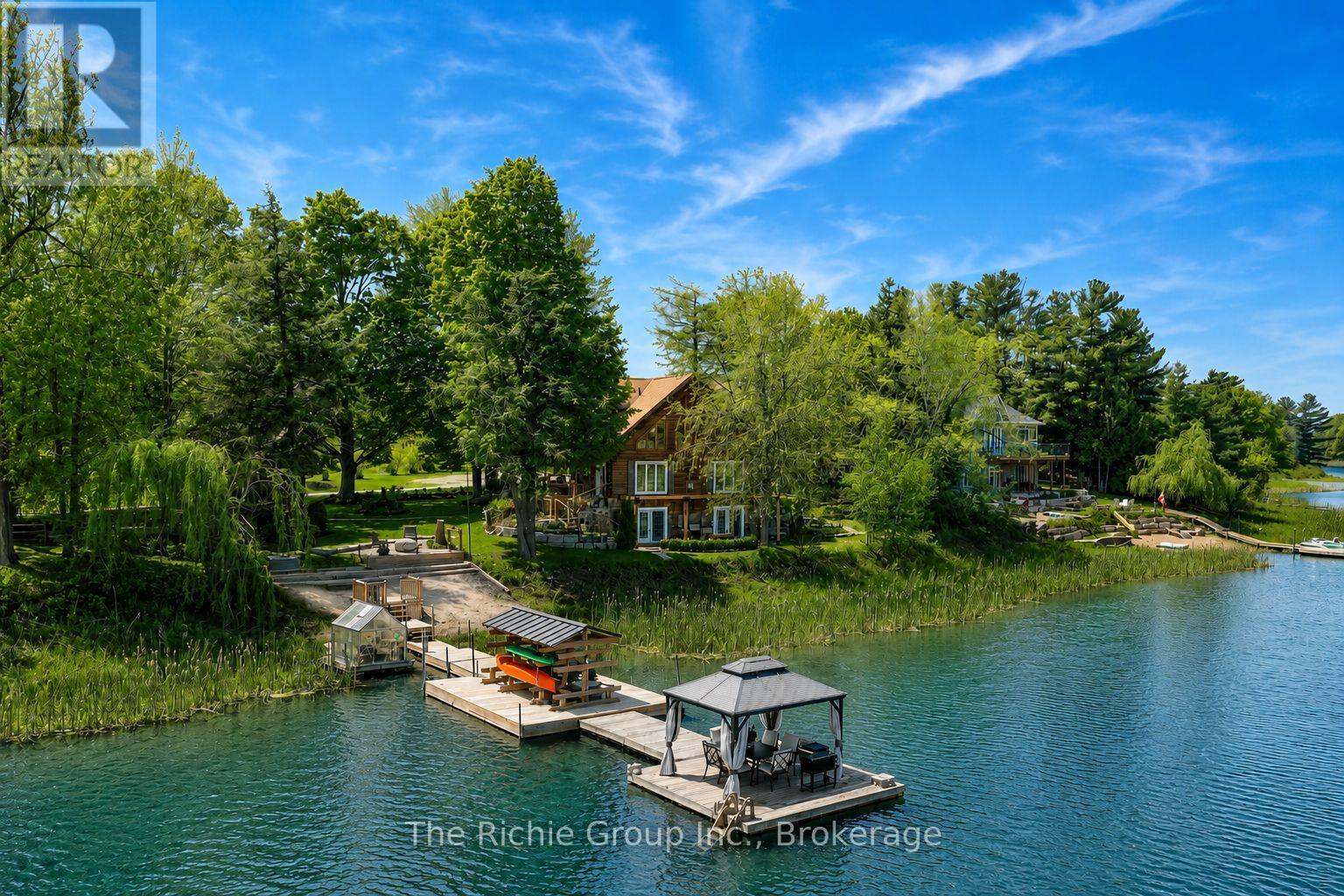 Detached at 143 GREEN LAKE ROAD W, Caledon