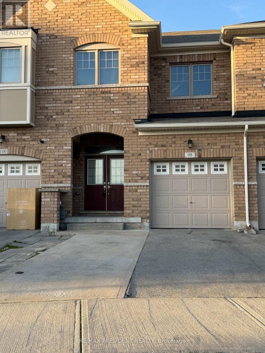 Townhouse at 98 DAVENFIELD CIRCLE E, Brampton (Bram East)