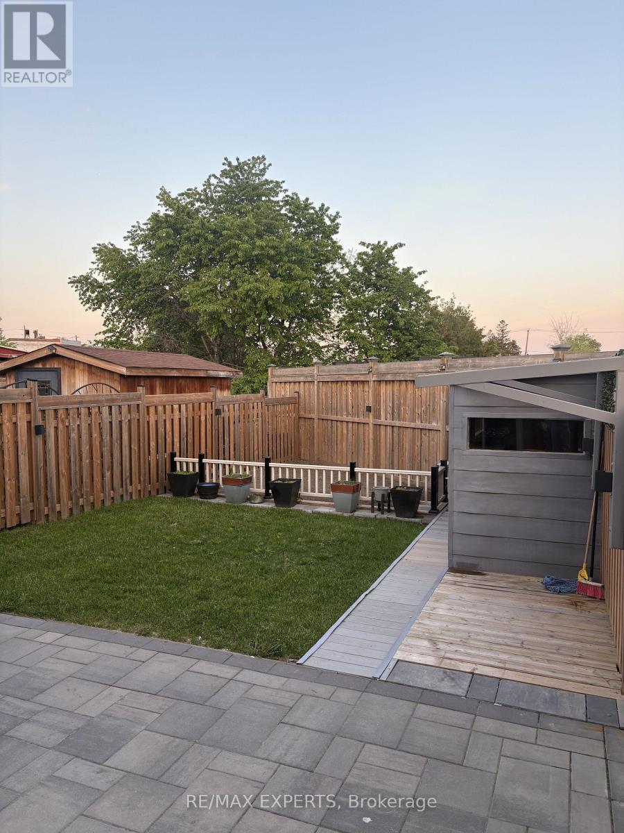 Semi-Detached/Link at BSMT - 107 CABANA DRIVE, Toronto