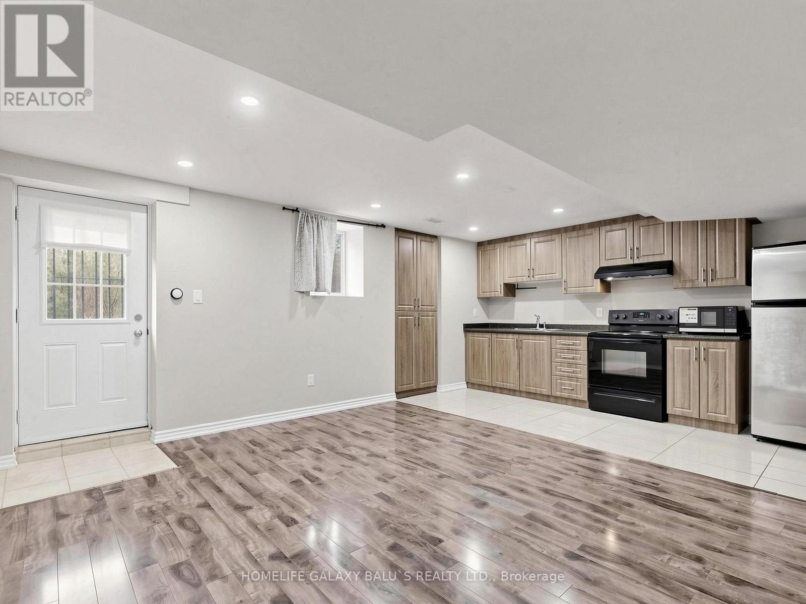Detached at 562 NAIRN CIRCLE, Milton (SC Scott)