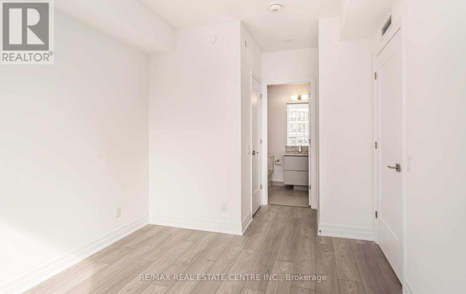 Apartment at 1610 - 36 ELM DRIVE W, Mississauga