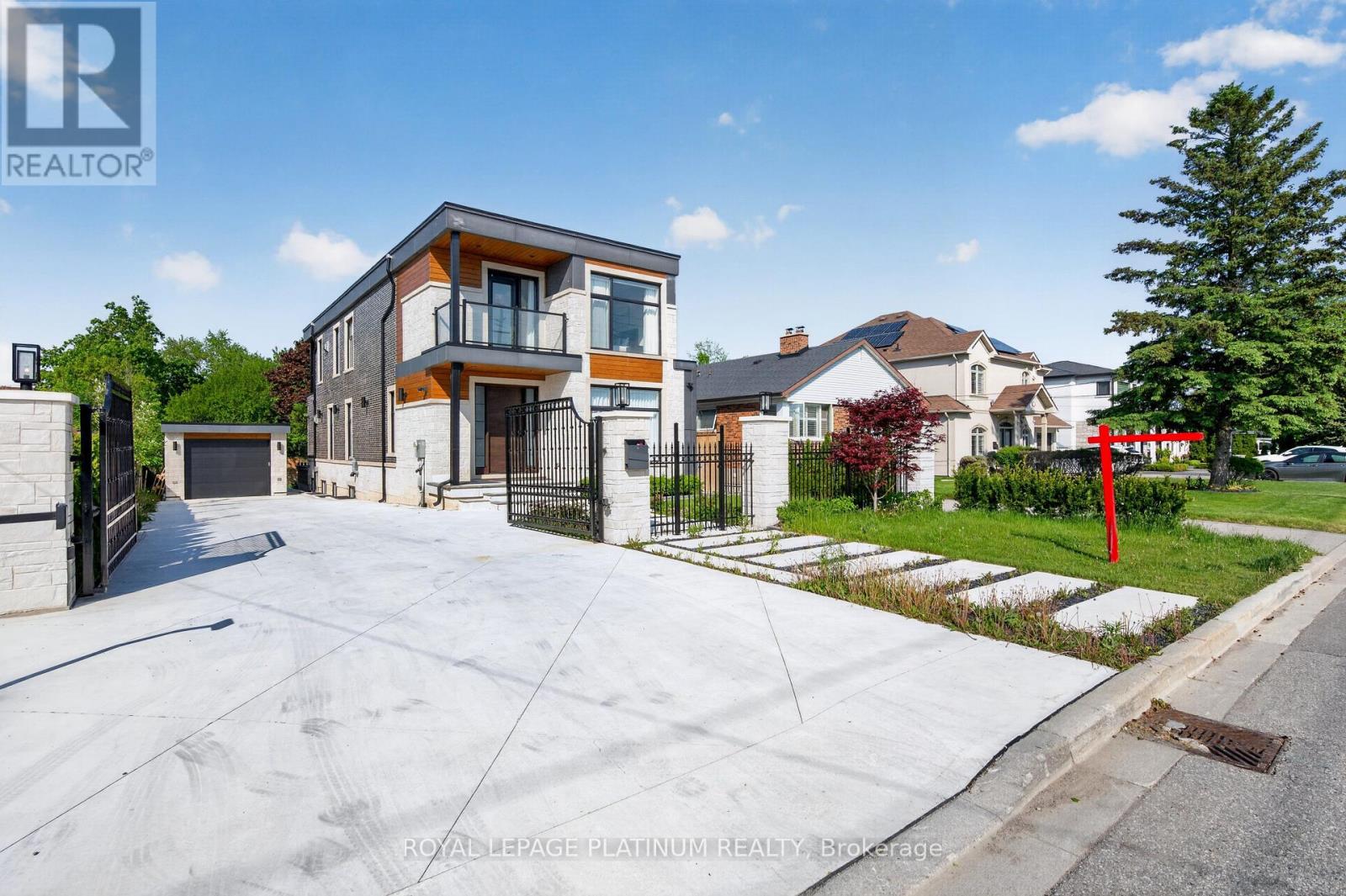 Detached at 7 ARCH ROAD, Mississauga (Streetsville)
